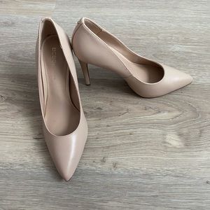 NWOT Nude BCBGENERATION Heels